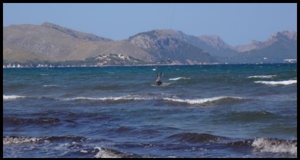the kite flyes again kite course in Mallorca in April foil relauch