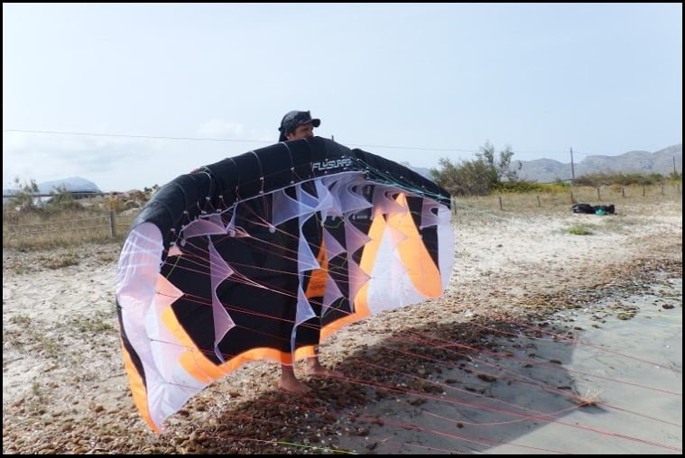 2 ecole de kite a Majorque avec Peak 6 mts de Flysurfer