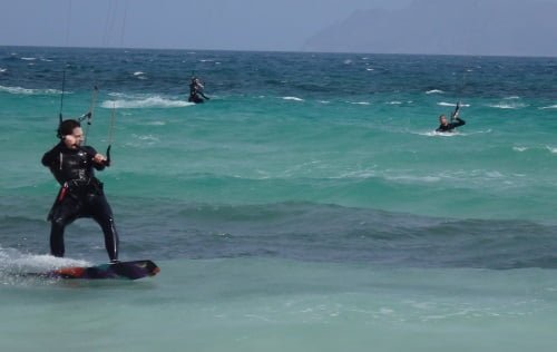 2 -si-le-vent-reste-comme-ça-est-bon école de kitesurf kitesurfing mallorca apprendre-le-kitesurf-en-juillet