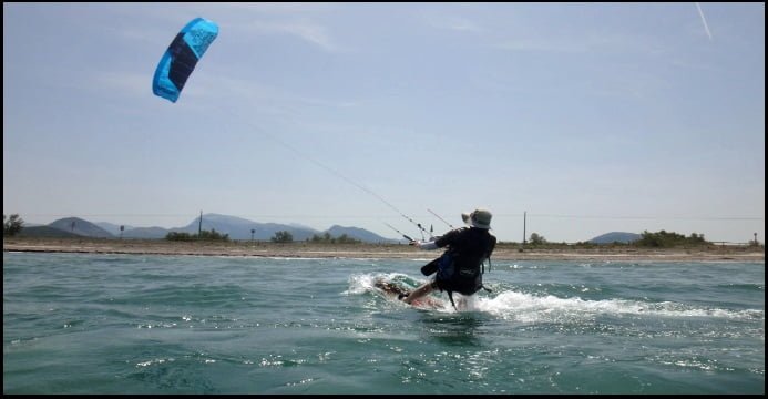 notre école de kitesurf sur TripAdvisor et a demandé des cours de kite à Pollensa en juin