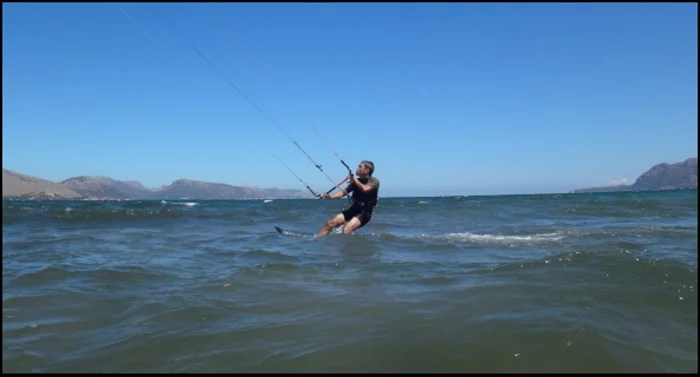 6 Roberto-part-kitesurf-at-good-speed-in-August