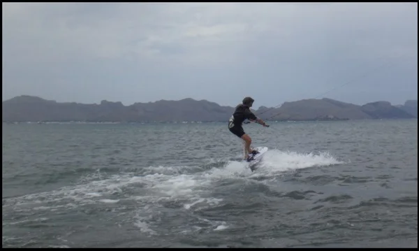 Algunas fotos de kitesurf – aprendiendo con www kitesurfingmallorca com