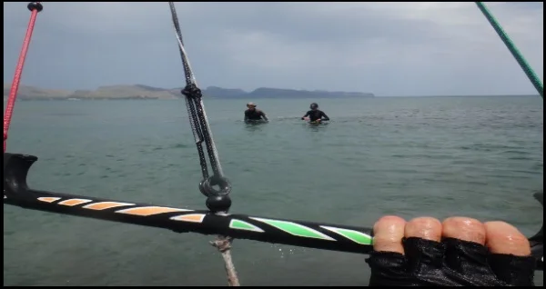 Mallorca kiteschool los comandos que desde la barra del kite se mandan a la misma