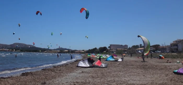 2-kitesurfen-mallorca-träumen-mit-einem-kite-session-in-Sonntag
