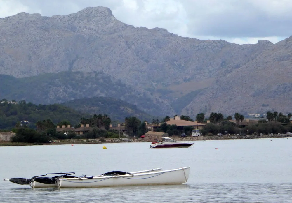 5-el-Pollentia-Club-Resort-como-medio-oculto-desde-Es-Barcares-kitesurfen-mallorca-2016