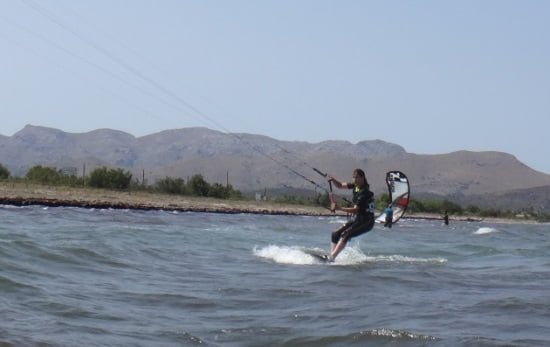 6-bon-positionnement-sur-le-kiteboard