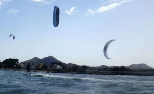 7-son-300-metros-kitesurfing-en-Pollensa