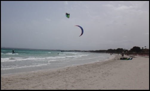 kitesurfing mallorca l'un d'entre eux avait 14 mts et un autre de 16 mts